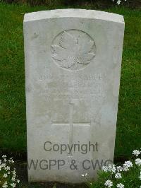 Etaples Military Cemetery - Sherlock, James Thomas